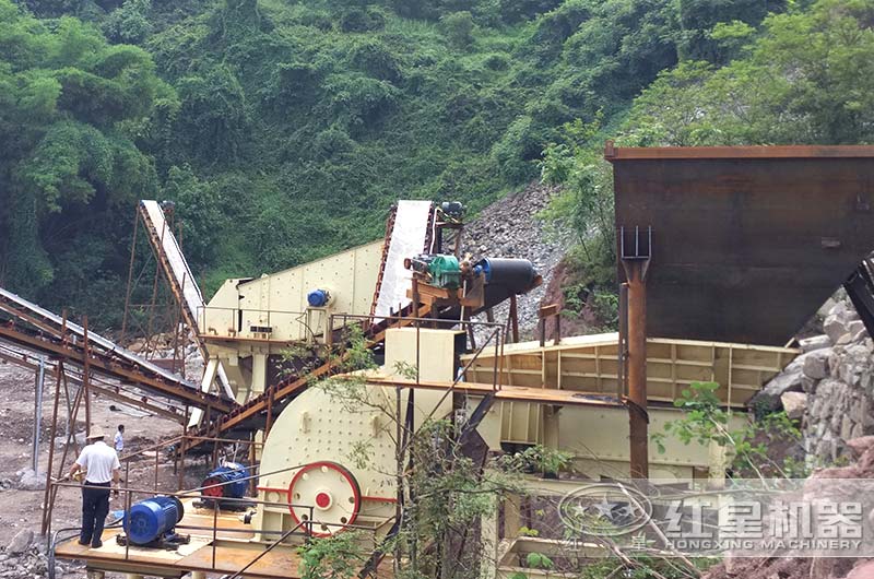 重锤式破碎机大锤头、双动力,一机两用 重锤式破碎机大锤头、双动力,一机两用